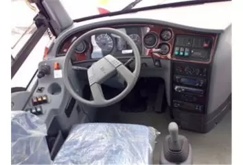 Isuzu Roybus C 01.2007 Mittelkonsole Armaturendekor Cockpit Dekor 10 -Teile