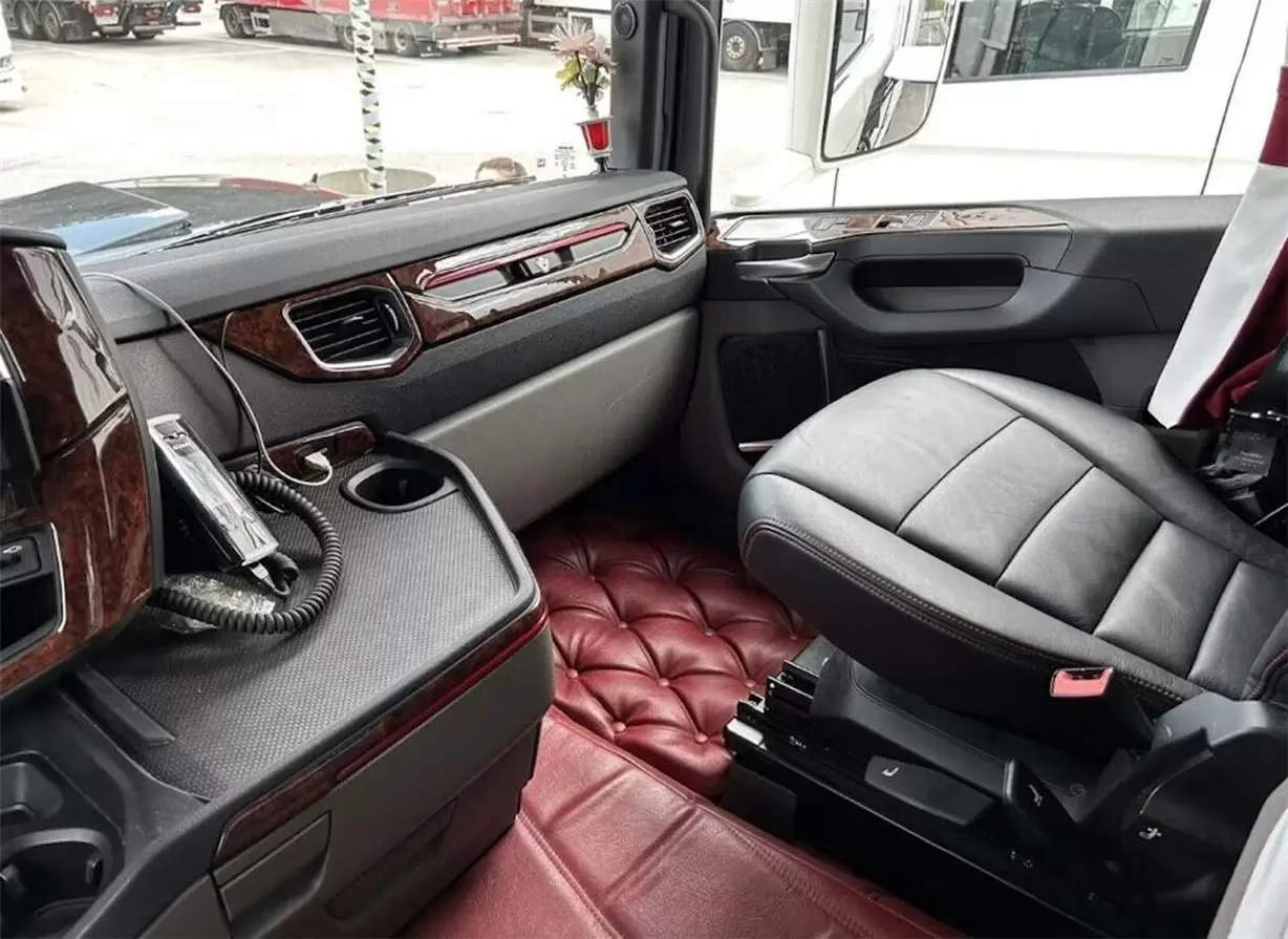Scania NG-Series ab 2016 Armaturendekor Cockpit Dekor 17-Teilige