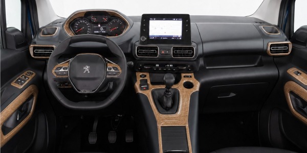 Peugeot Partner Innenraum aufwerten: 3D Cockpit-Dekor ab 2018